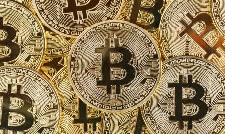 Trump Family's Crypto Venture Eyes Sale of Payments Unit Amid Market Struggles