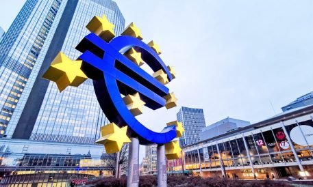 ECB Warns Stablecoins Could Undermine Traditional Banking Model