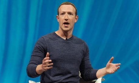 Zuckerberg Signals Slower AI Progress Amidst Industry Optimism