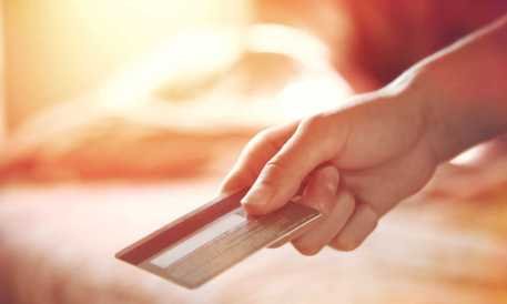 Card Issuers Shift Focus Beyond Credit Scores to Enhance Consumer Insights