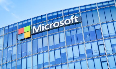 Microsoft Restructures Xbox Division, Cuts 4,800 Jobs Amid AI Shift