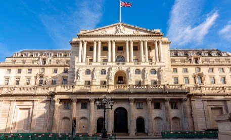 UK Banks Face New Oversight as Cloud Providers Join Regulatory Fold