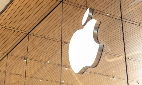 Apple's Legal Clash with OpenAI Signals New Front in AI Innovation Race