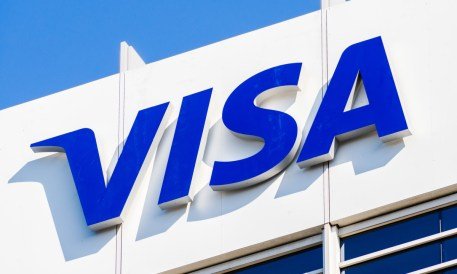 Visa Cuts Workforce to Fuel Stablecoin and B2B Innovations