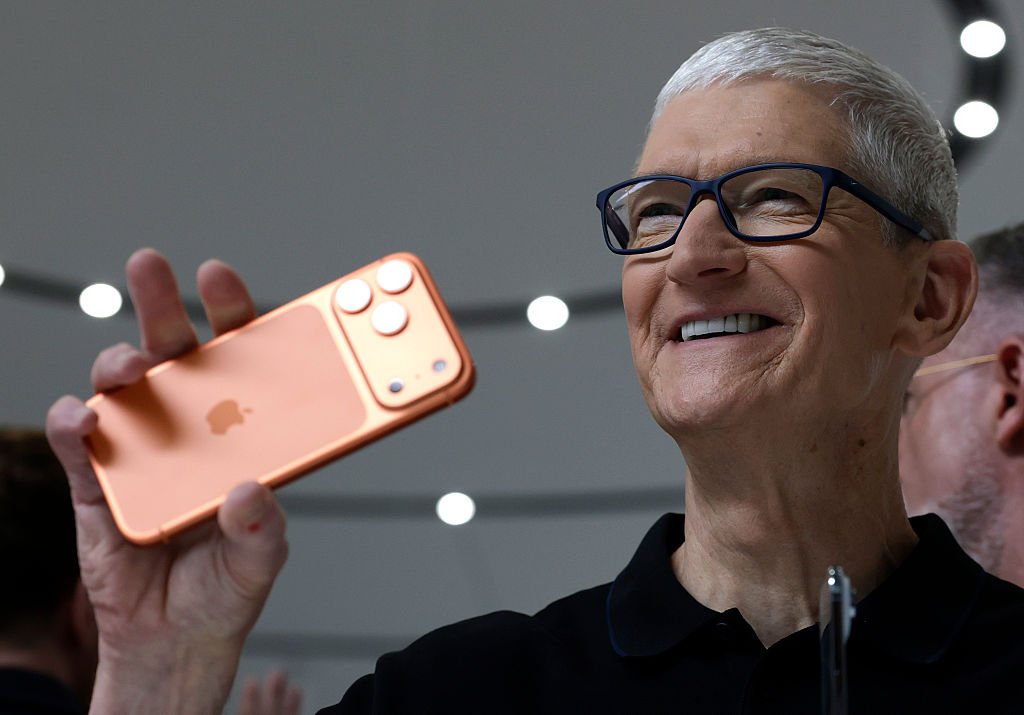 Apple's iOS 27 Set to Revolutionize User Experience with Advanced AI Features