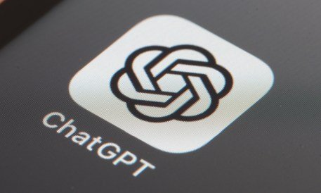 Software Firms Dominate ChatGPT Ad Space as Retailers Hold Back