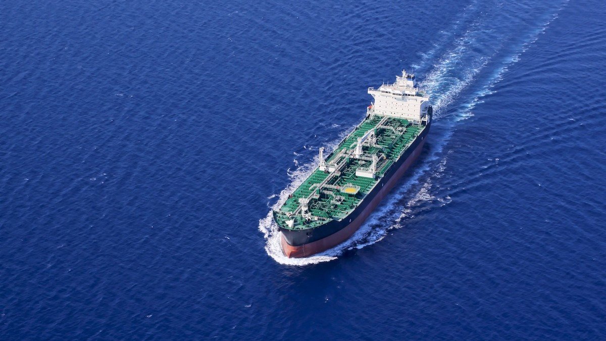 Surge in VLCC Earnings Amid Strait of Hormuz Optimism