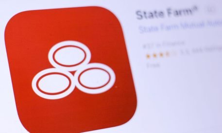 State Farm's AI Strategy Faces Customer Backlash Amid Industry Shift