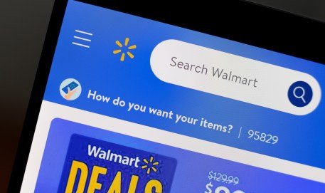 Amazon and Walmart's Sales Strategy Shift Signals New Retail Dynamics