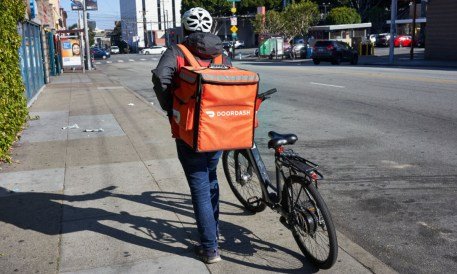 DoorDash Enhances Driver Experience with Astra's Instant Deposit Technology