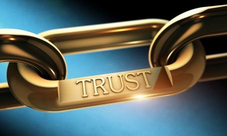 Stablecoins Need a Trust Layer for Institutional Adoption
