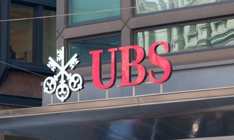 SEC Decision Eases UBS Path for Crisis Management Amid Banking Sector Turmoil